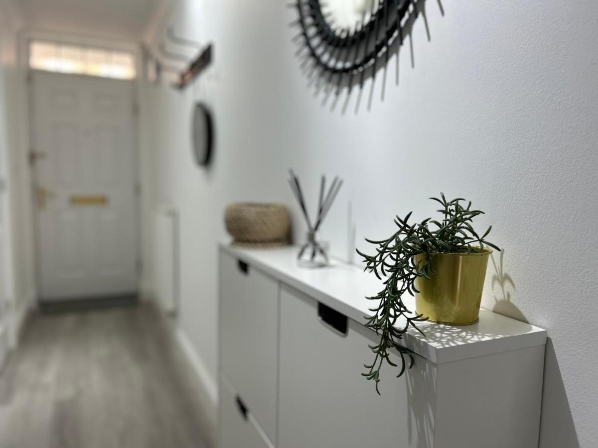 The Town House, Whole House Suitable For Contractors And Families Маркет-Гарборо Екстер'єр фото