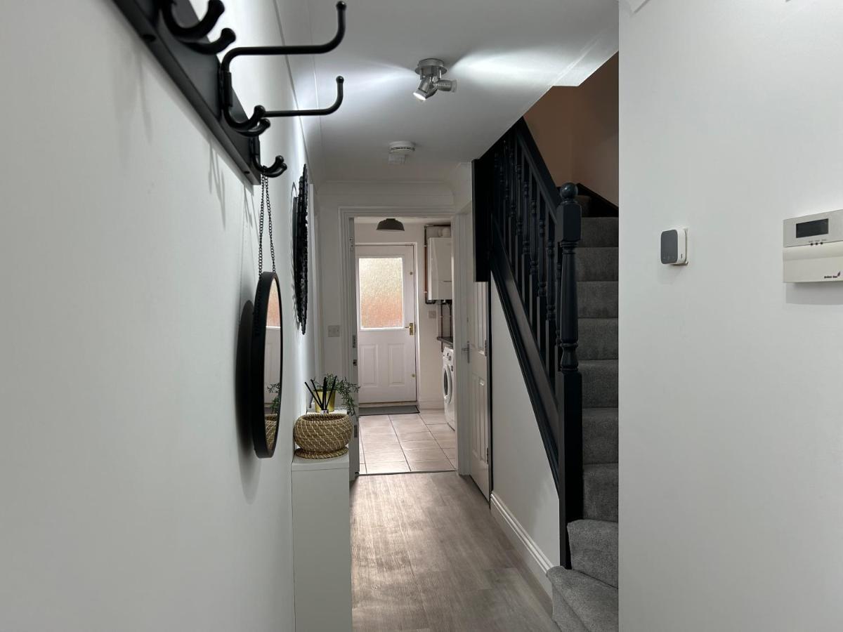 The Town House, Whole House Suitable For Contractors And Families Маркет-Гарборо Екстер'єр фото