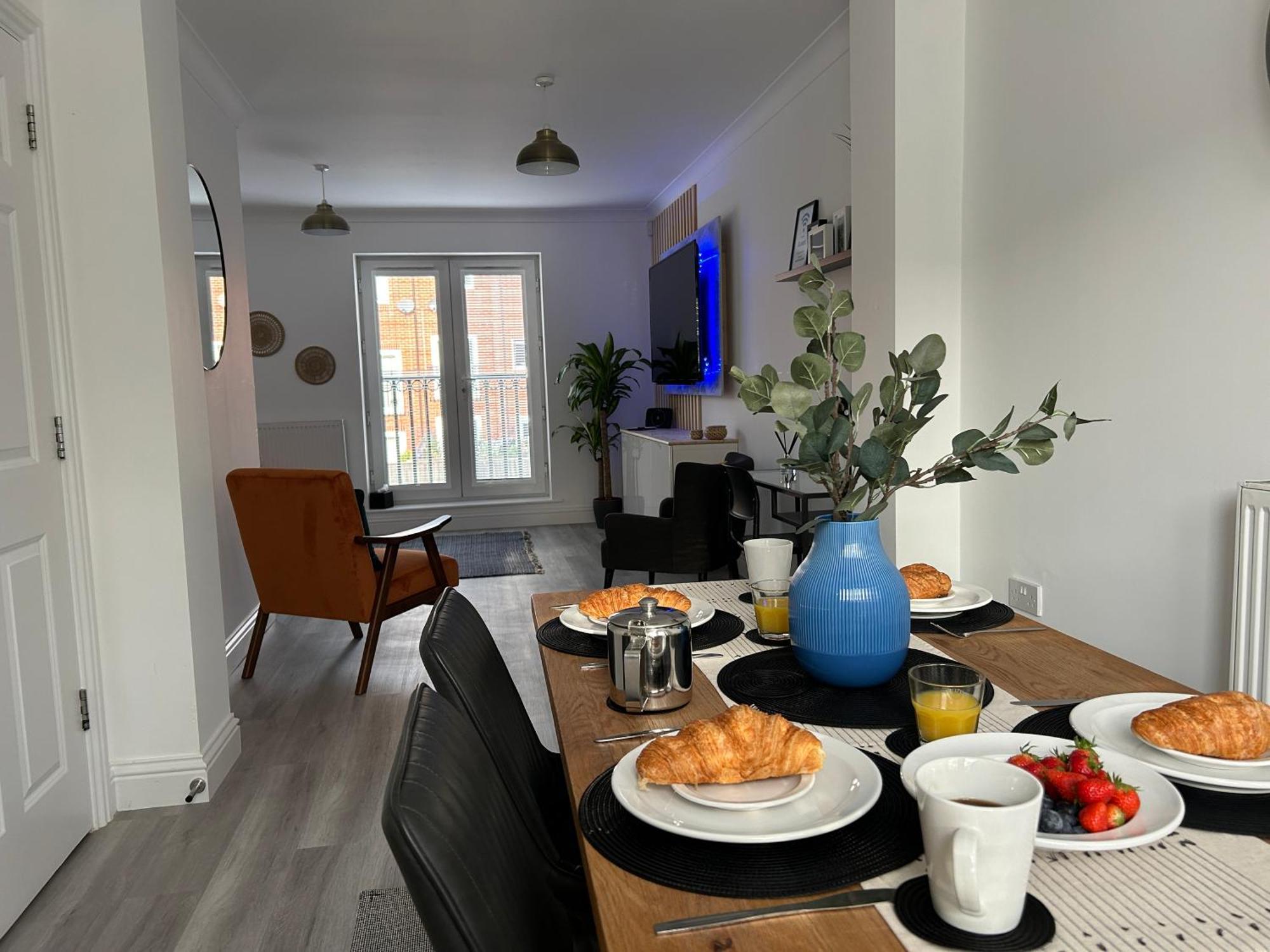 The Town House, Whole House Suitable For Contractors And Families Маркет-Гарборо Екстер'єр фото